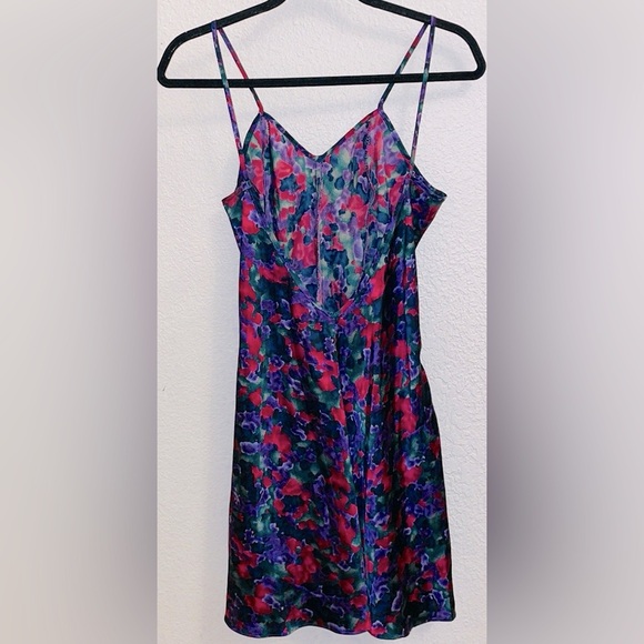 Violets & Roses vintage floral slip size M - Picture 2 of 9